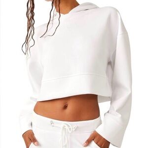 White FreePeople Movement cropped hoodie.  Size small